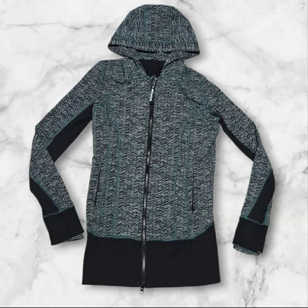 Lululemon Green & Black Daily Practice Jacket Size 6